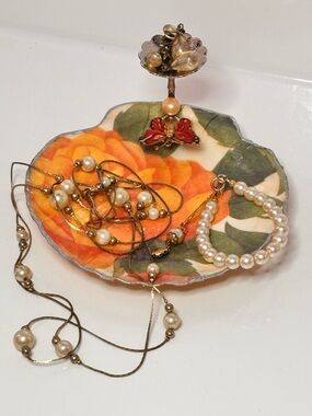 Handmade by MJ seashell jewelry dish